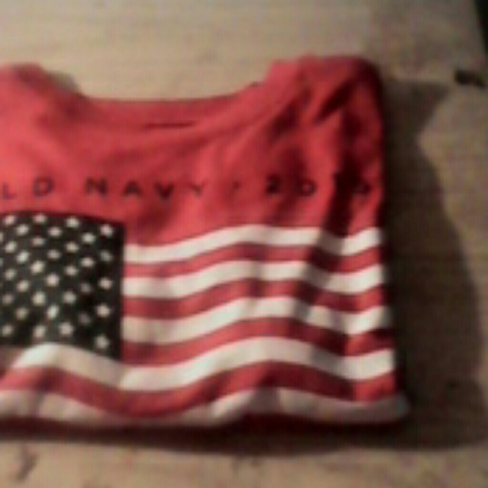 Two old Navy t shirts